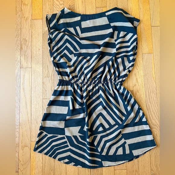Taupe and Sea Blue Geometric Mini Dress - Picture 5 of 6